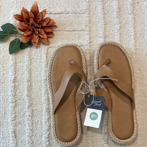 Universal Thread Shoes - UNIVERSAL THREAD Memory Foam Tan/Ginger Sandals Espadrilles- Size 9 1/2
